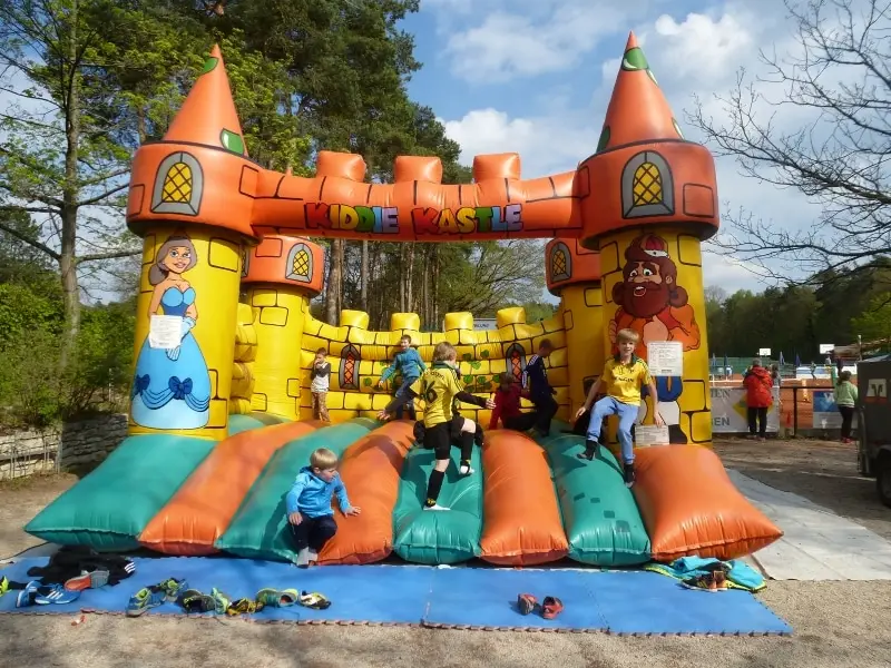 TBER_Tennis_2017_Saisoneroeffnung_Huepfburg